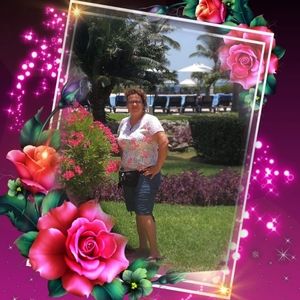 Meet your Posher, Aida